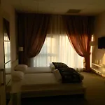 Guest house International