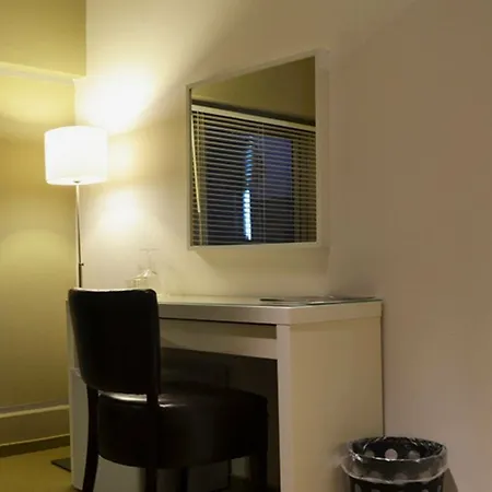 Guest house International 3*