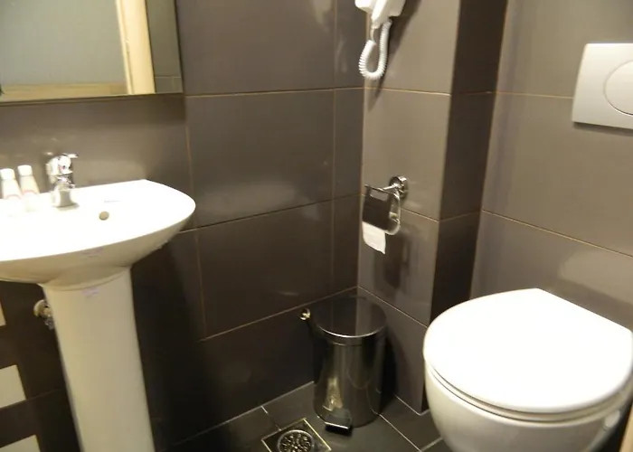 Guest house International 3*