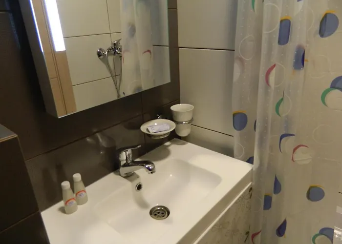 International Guest house 3*